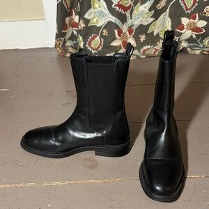 Boden Black Leather Ankle Boots size 40